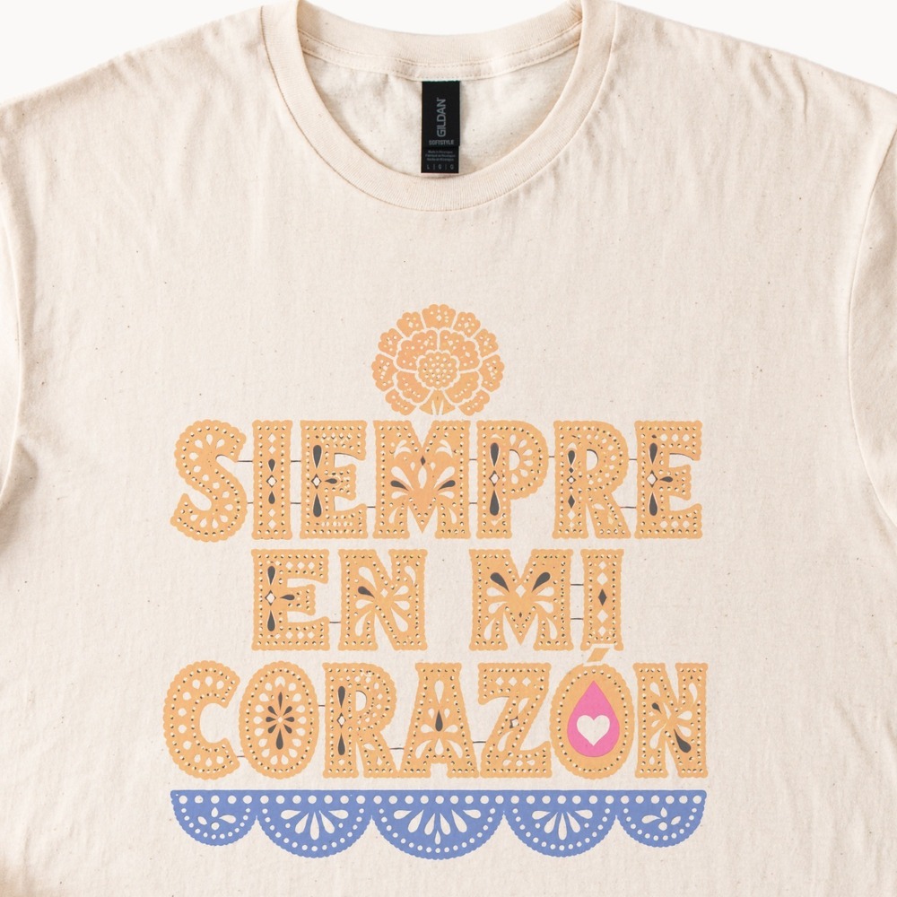 Siempre En Mi Corazón Cut-Paper Flower Medallion Tee